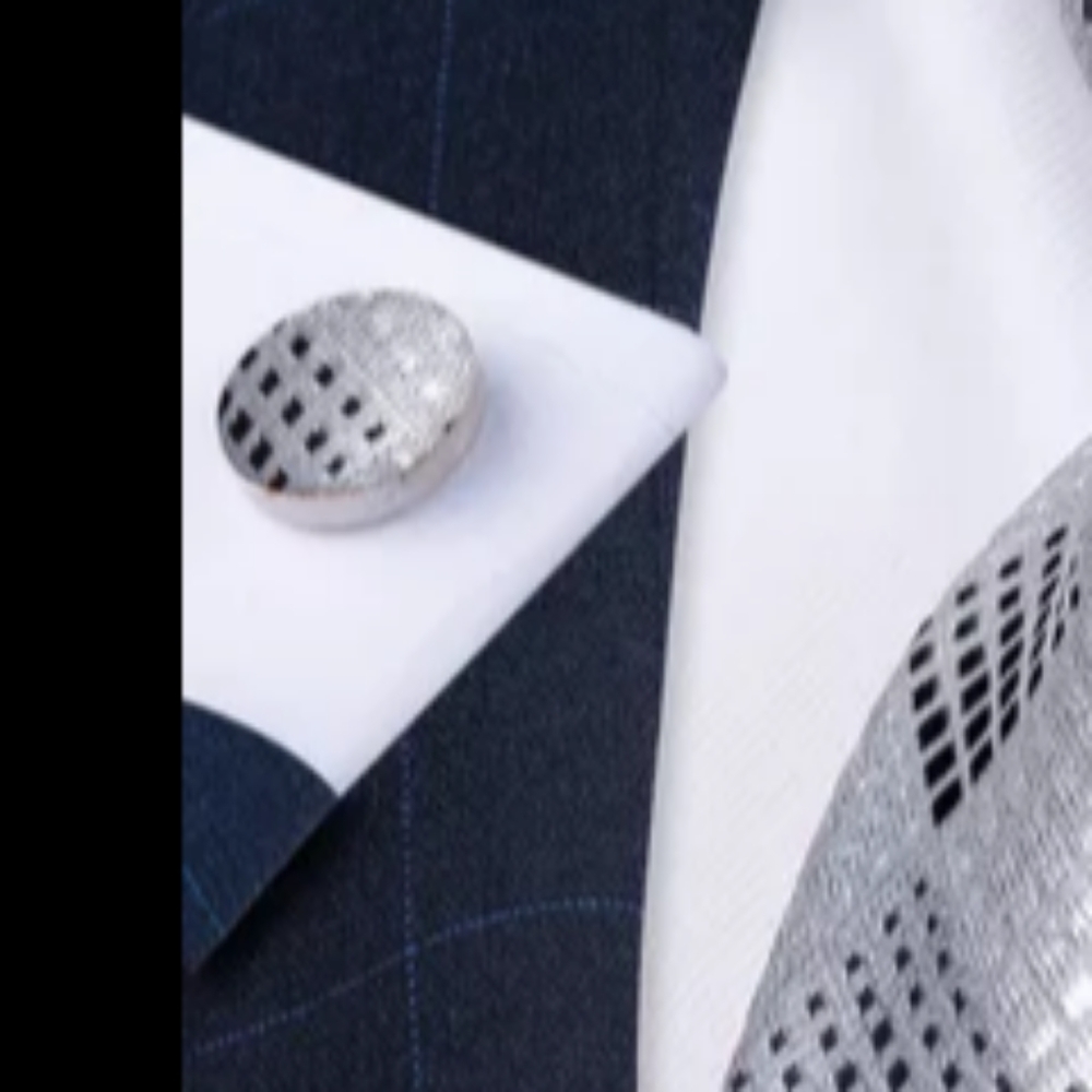 Men's All Italian Silk Tie WITH Cuff Links & Pocket Handkerchief. - Picture 3 of 7